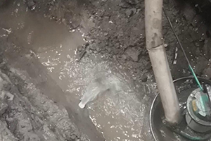 黔东南地下室伸缩缝堵漏视频